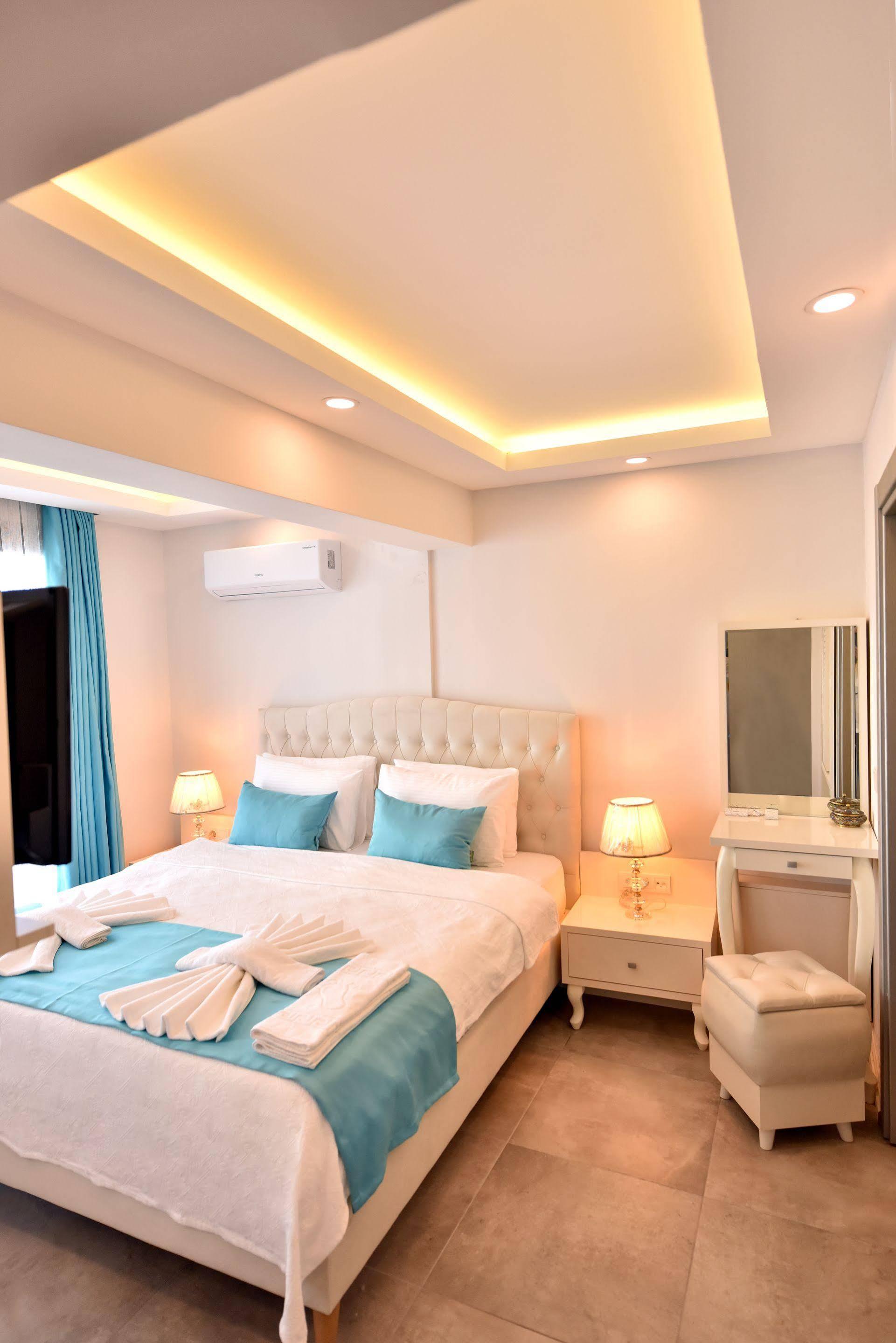 Monastery Suites Hotel-Fethiye โอลลุนเดนิซ ภายนอก รูปภาพ