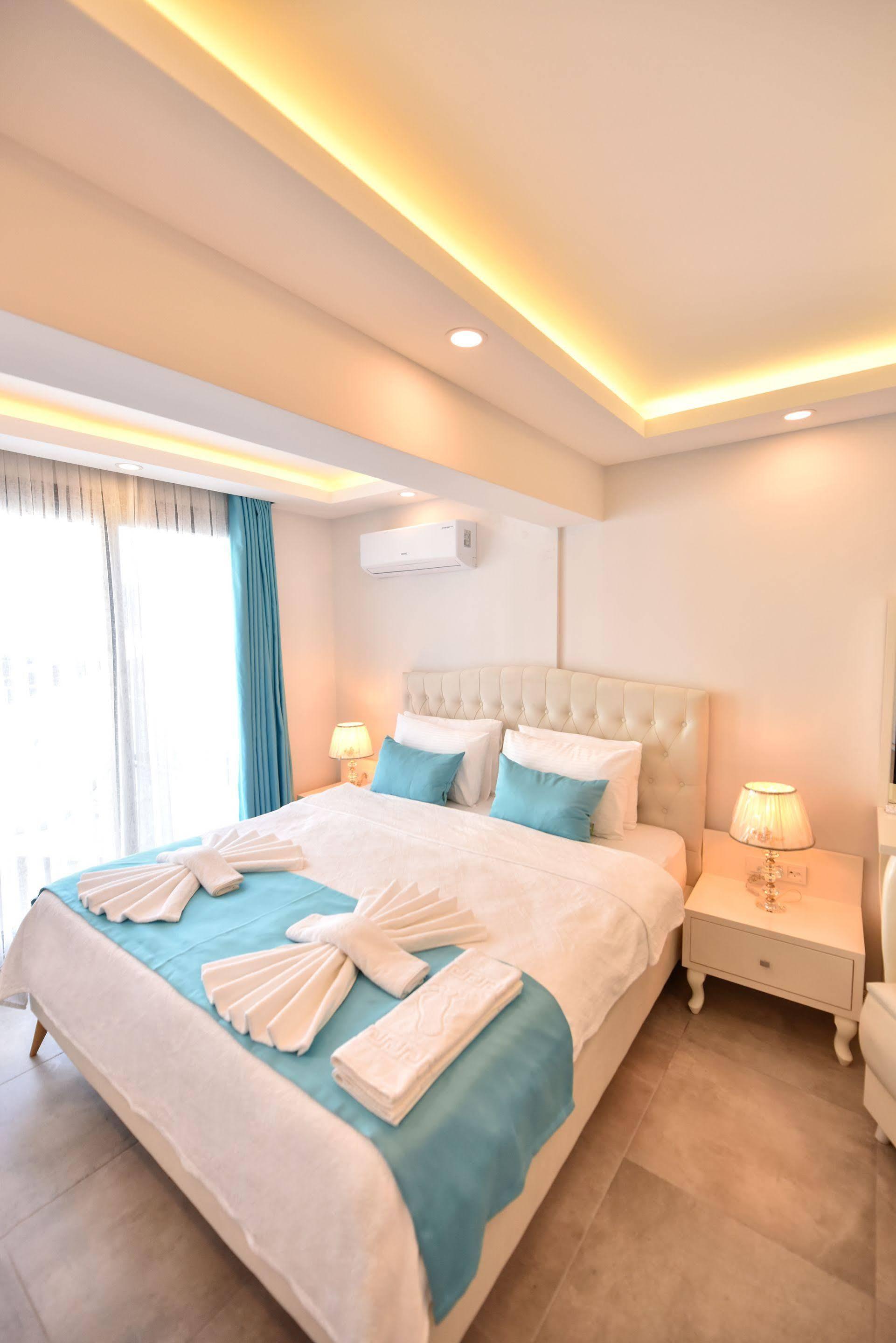 Monastery Suites Hotel-Fethiye โอลลุนเดนิซ ภายนอก รูปภาพ