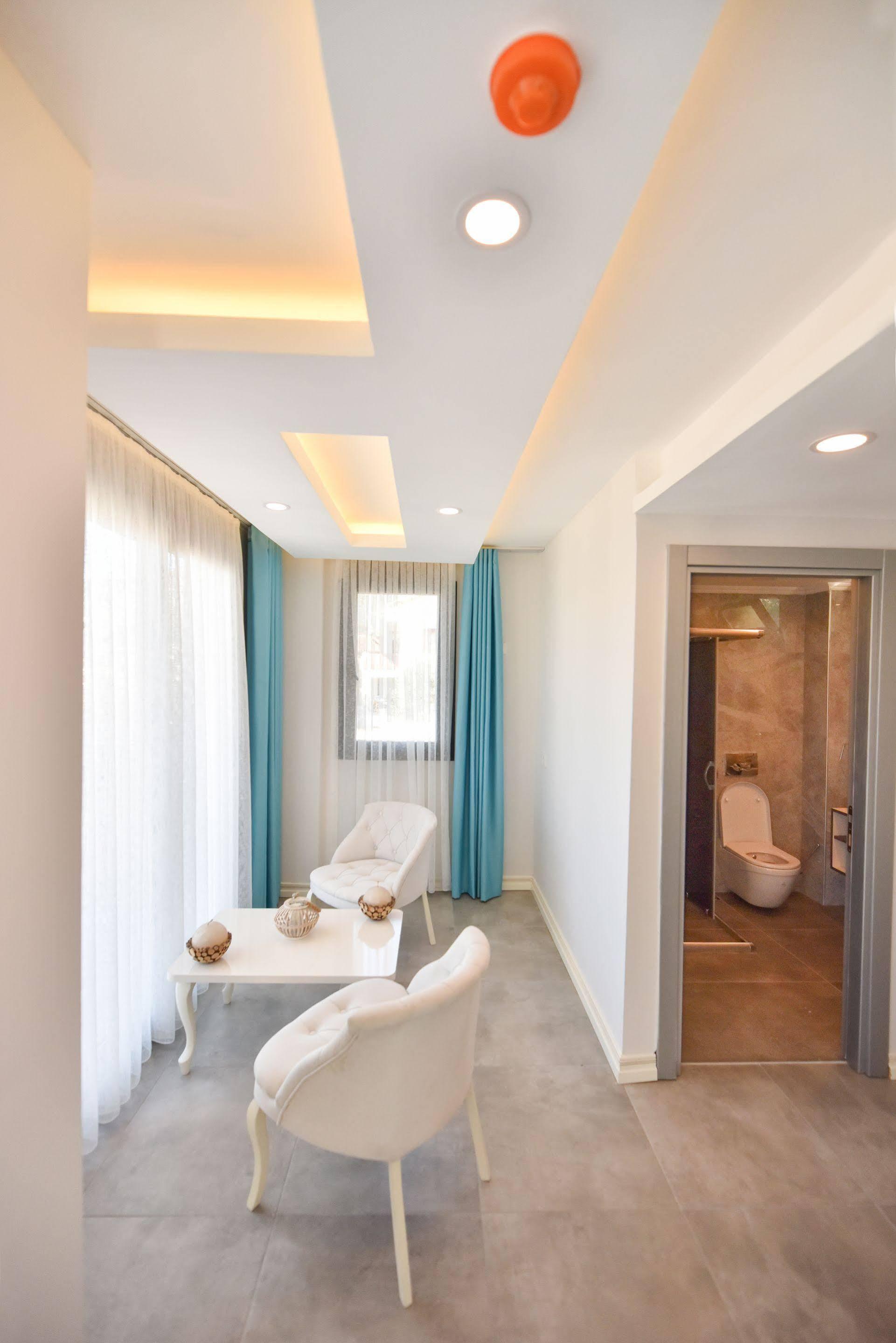 Monastery Suites Hotel-Fethiye โอลลุนเดนิซ ภายนอก รูปภาพ