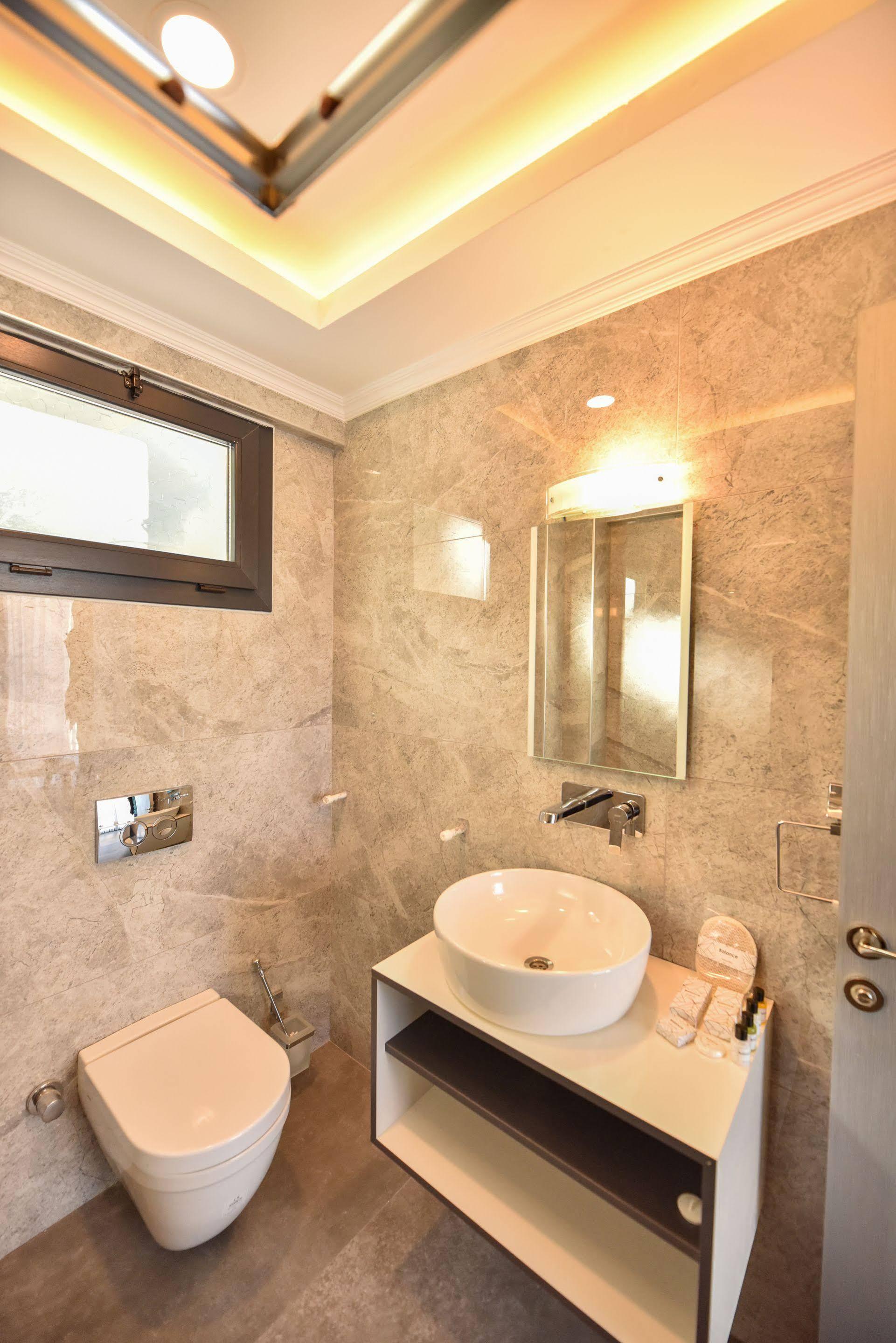 Monastery Suites Hotel-Fethiye โอลลุนเดนิซ ภายนอก รูปภาพ