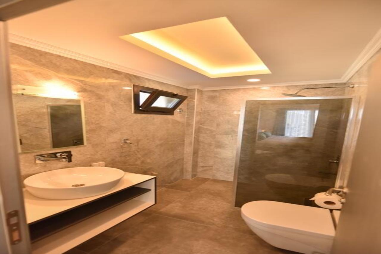 Monastery Suites Hotel-Fethiye โอลลุนเดนิซ ภายนอก รูปภาพ