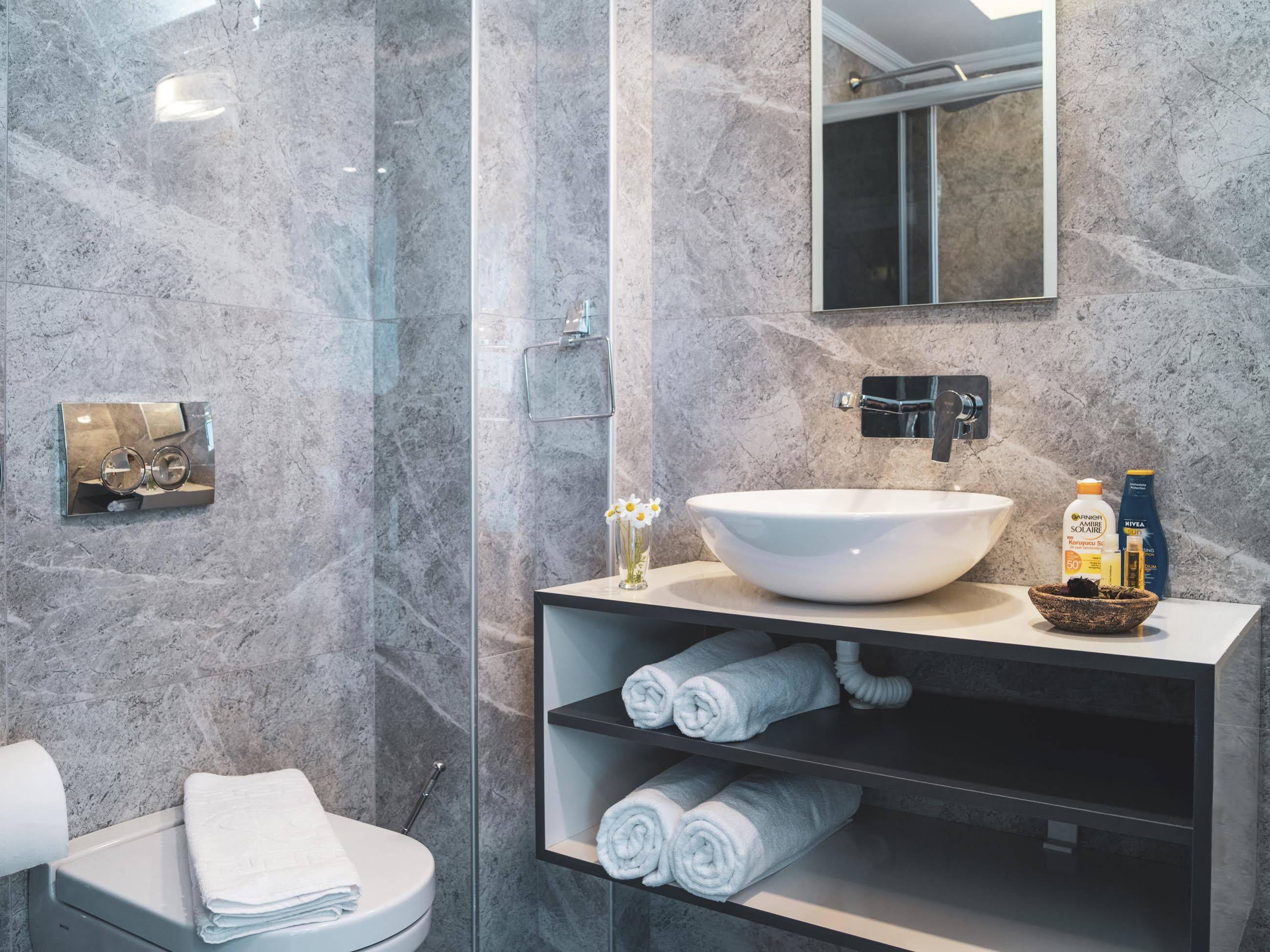 Monastery Suites Hotel-Fethiye โอลลุนเดนิซ ภายนอก รูปภาพ