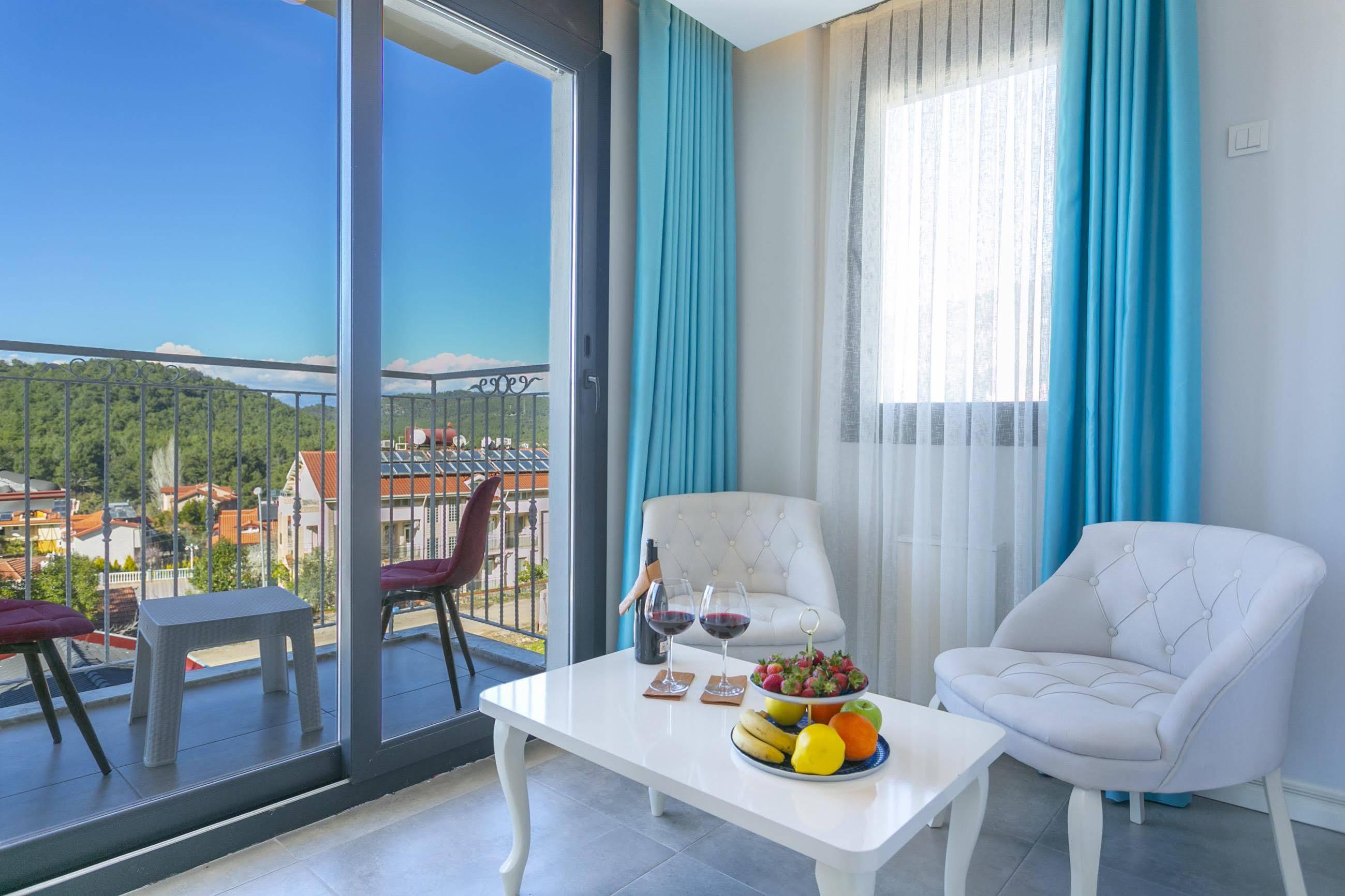 Monastery Suites Hotel-Fethiye โอลลุนเดนิซ ภายนอก รูปภาพ