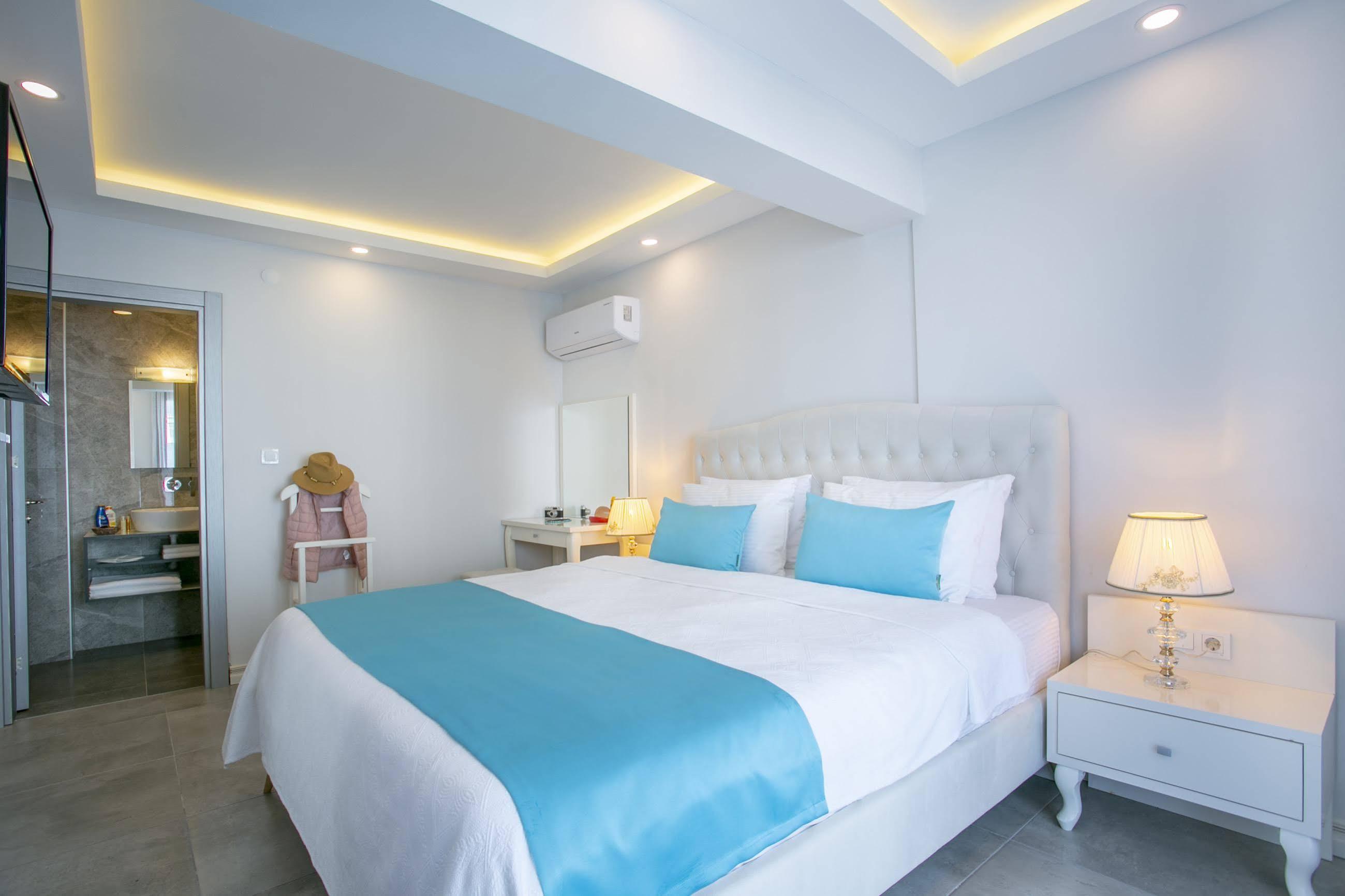 Monastery Suites Hotel-Fethiye โอลลุนเดนิซ ภายนอก รูปภาพ