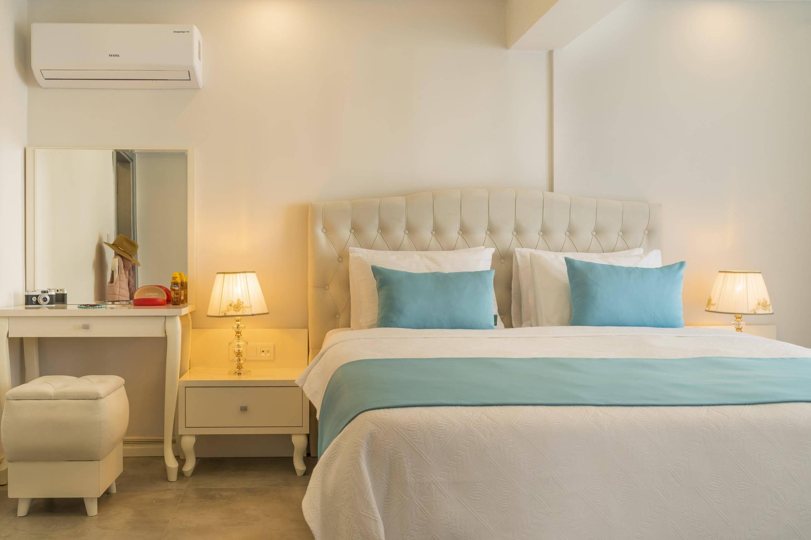 Monastery Suites Hotel-Fethiye โอลลุนเดนิซ ภายนอก รูปภาพ